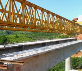 安徽池州架桥机租赁公司出租定制200t公路建造架桥机